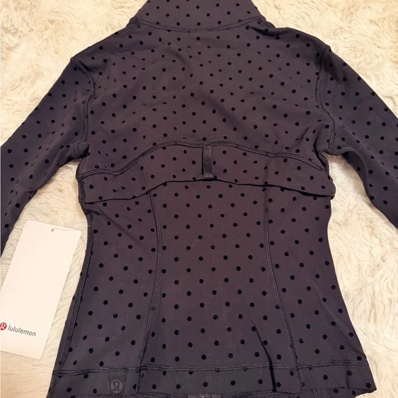 LULULEMON Flocked Define Cropped Jacket with Polka Dots - Picture 9 of 10